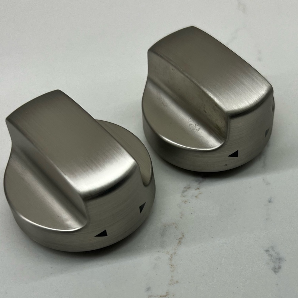 2 NEW WOLF KNOBS Silver ( for counter oven)
